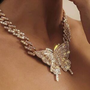 EARENT Butterfly Necklace Gold Rhinestone Necklaces Jewelry